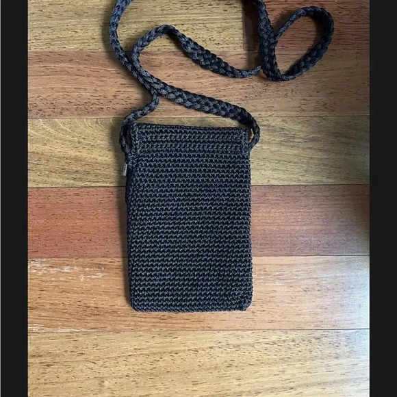 SMALL BLACK CROCHET CROSSBODY FOLD OVER FLAP ZIPPER CLOSURE - Picture 6 of 8